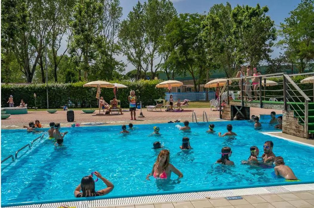 Vacanceselect Mobil Homes - Camping Pineta Sul Mare Camping Village Cesenatico Exteriér fotografie