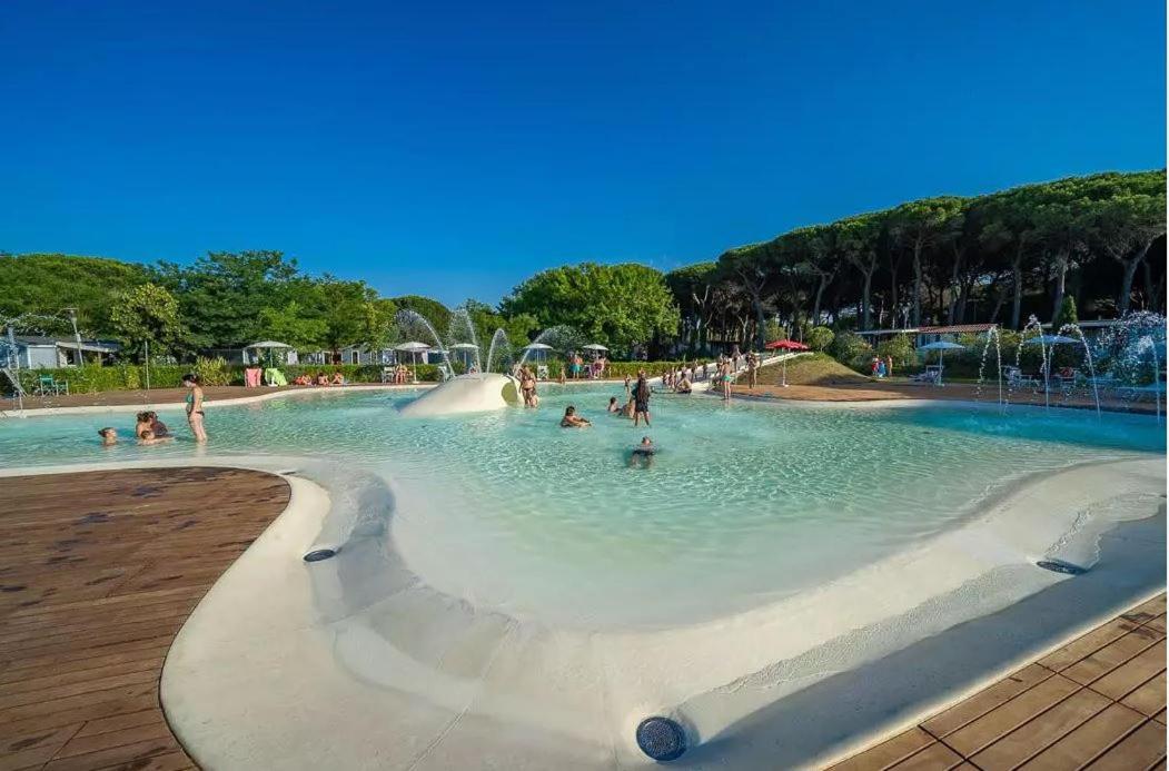 Vacanceselect Mobil Homes - Camping Pineta Sul Mare Camping Village Cesenatico Exteriér fotografie