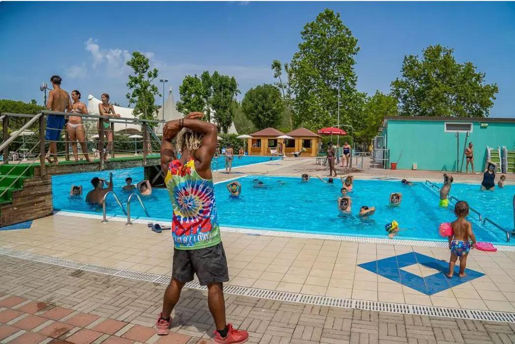 Vacanceselect Mobil Homes - Camping Pineta Sul Mare Camping Village Cesenatico Exteriér fotografie